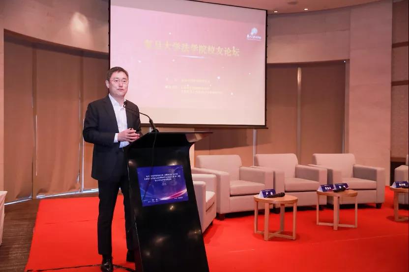 本次论坛由美国普衡律师事务所合伙人严嘉(1993届本科,1996届法学硕士