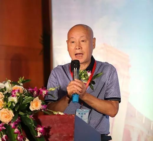 省外大学校友会联合会会长吕祥松致辞